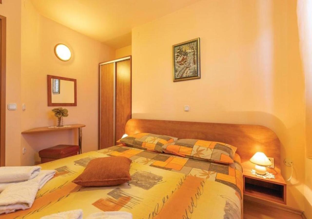 Adria Vrsar Apartment Екстериор снимка