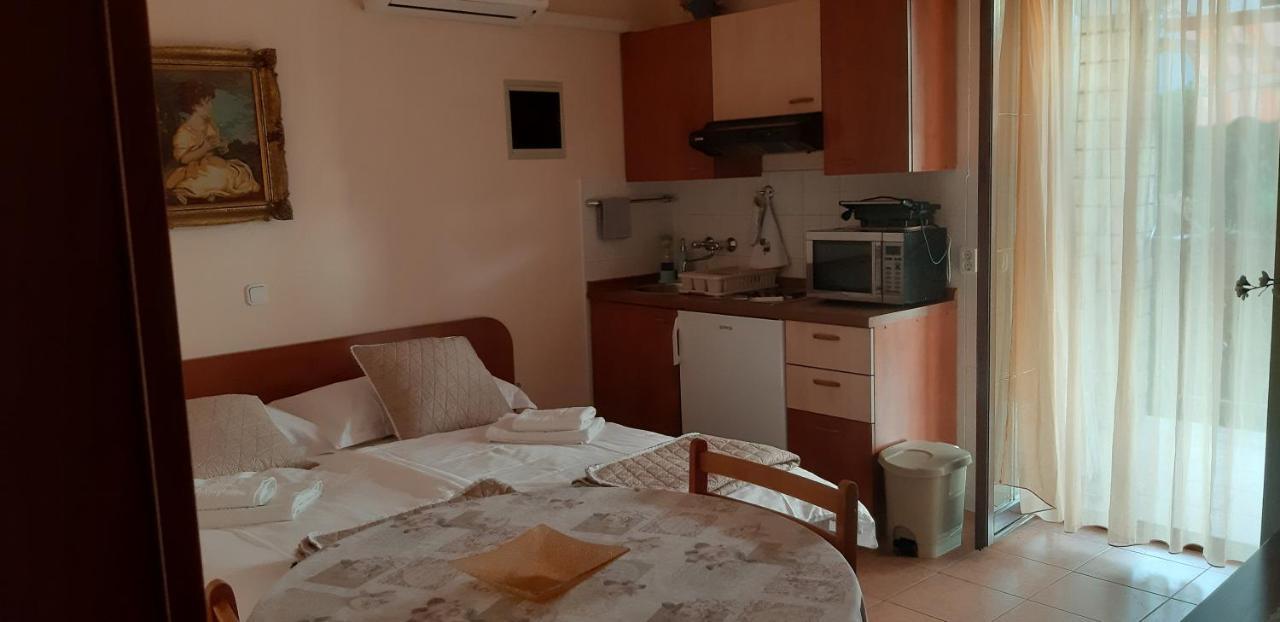 Adria Vrsar Apartment Екстериор снимка