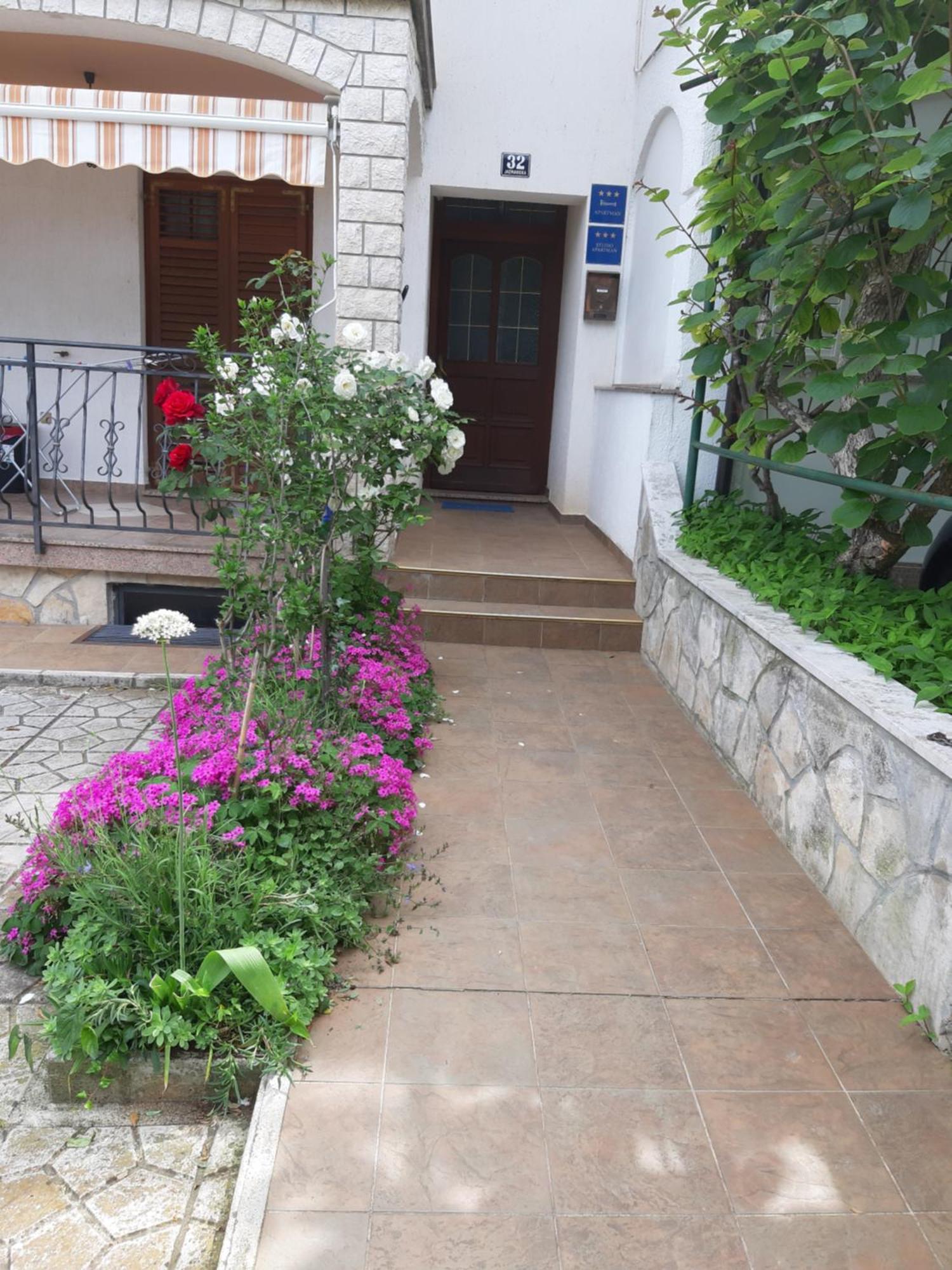 Adria Vrsar Apartment Екстериор снимка